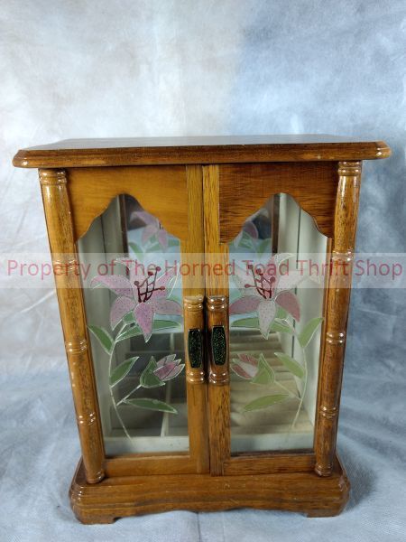 lot 319 image: Powell Jewlery Box Furniture