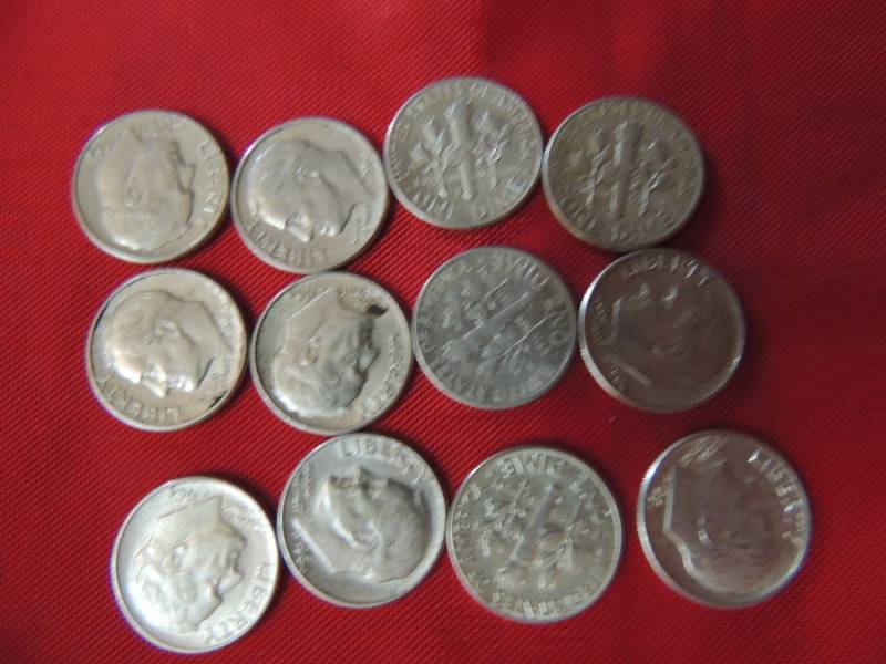 lot 146 image: Roosevelt Dimes 1964 x 12