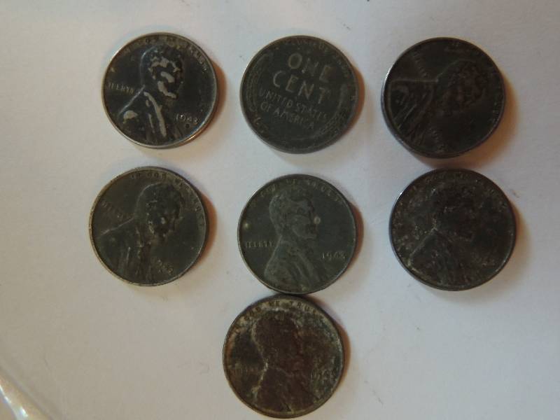 lot 30 image: Steel  Zinc Wheat pennies unsearched Qty. 39