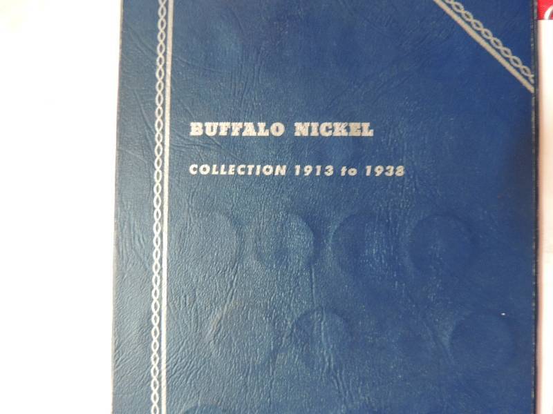 lot 42 image: Buffalo Nickel Collection 1914-1938 Contains 43 nickels of set