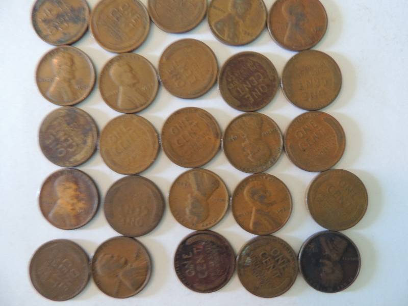 lot 72 image: Wheat pennies 1920s unsearched. Qty. 25