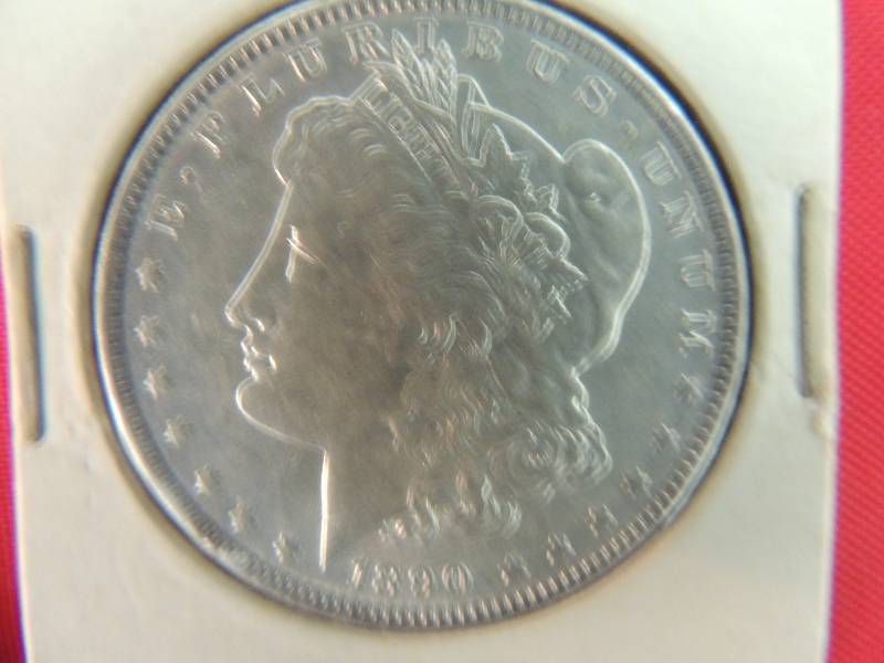 lot 82 image: Morgan Silver Dollar 1890