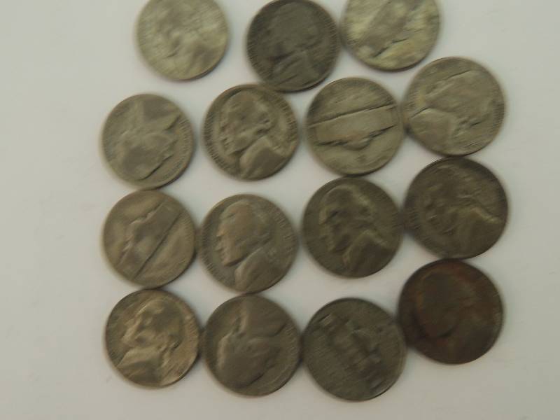 lot 99 image: Washington Nickels all 1945. Qty 15