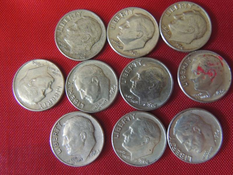 lot 158 image: Roosevelt Dimes 1964  X11
