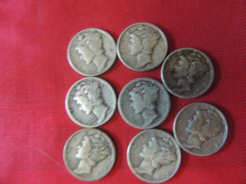 lot 195 image: Mercury head Dimes 1941 x 8