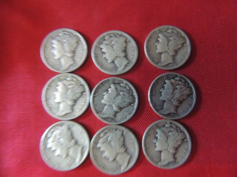 lot 197 image: Mercury head Dimes 1945 x 9