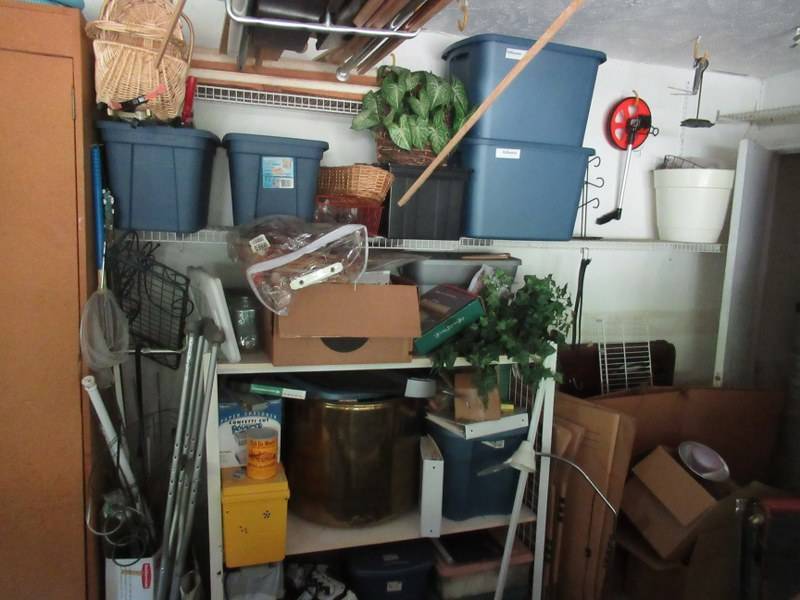 lot 17 image: MISC