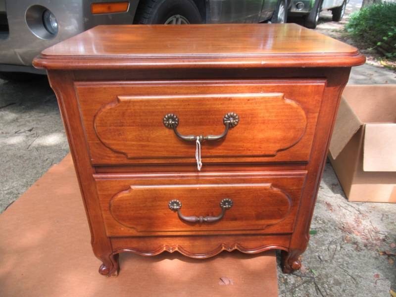 lot 31 image: ANTIQUE FURNITURE