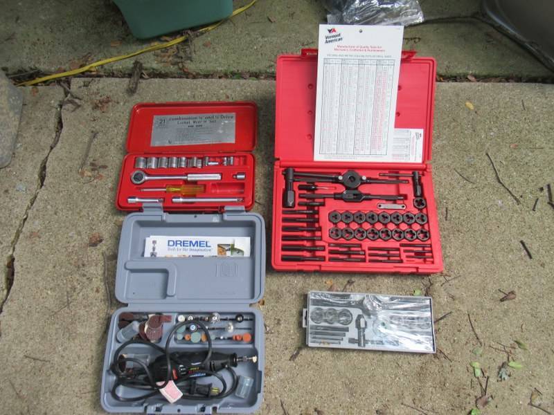 lot 32 image: TOOLS