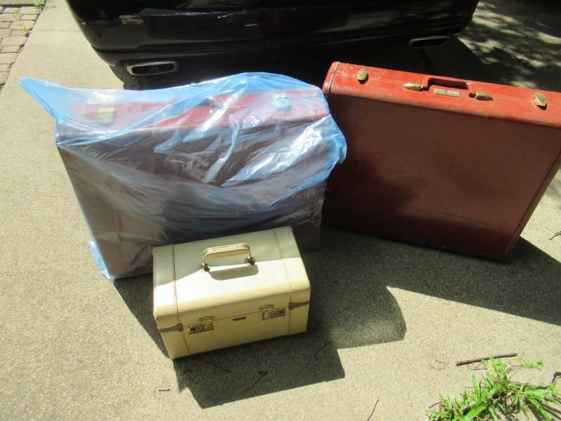 lot 43 image: LUGGAGE