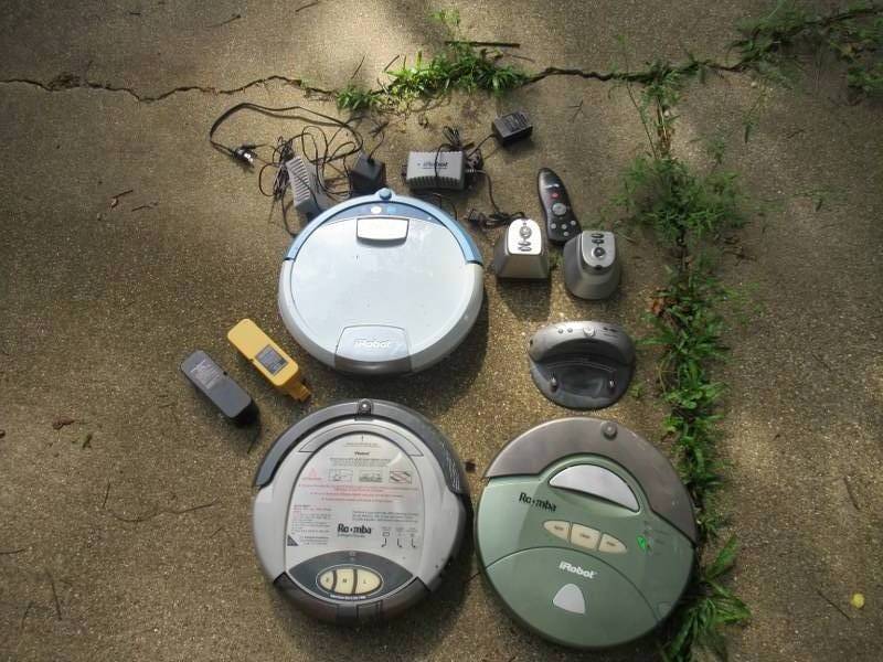 lot 71 image: IROBOT ROOMBA FLOOR CLEANERS