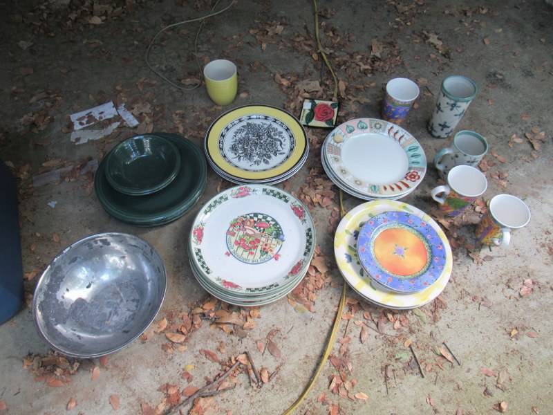 lot 73 image: HOUSEWARE