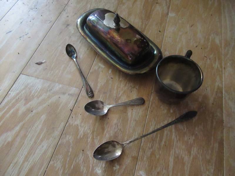 lot 102 image: STERLING AND SILVER PLATED