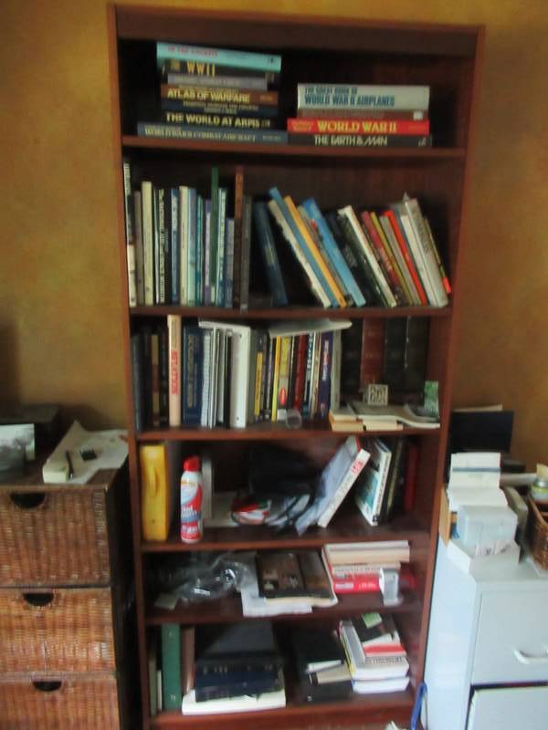 lot 202 image: FURNITURE