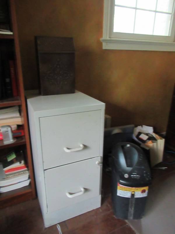 lot 214 image: OFFICE SUPPLIES