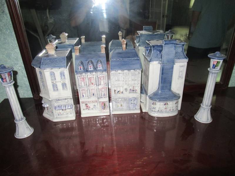 lot 222 image: TOWN MADE OF CERAMICS