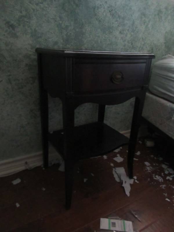 lot 225 image: VINTAGE FURNITURE