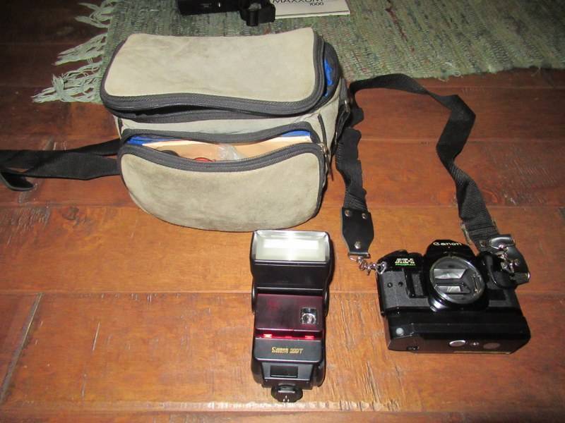 lot 245 image: CAMERA