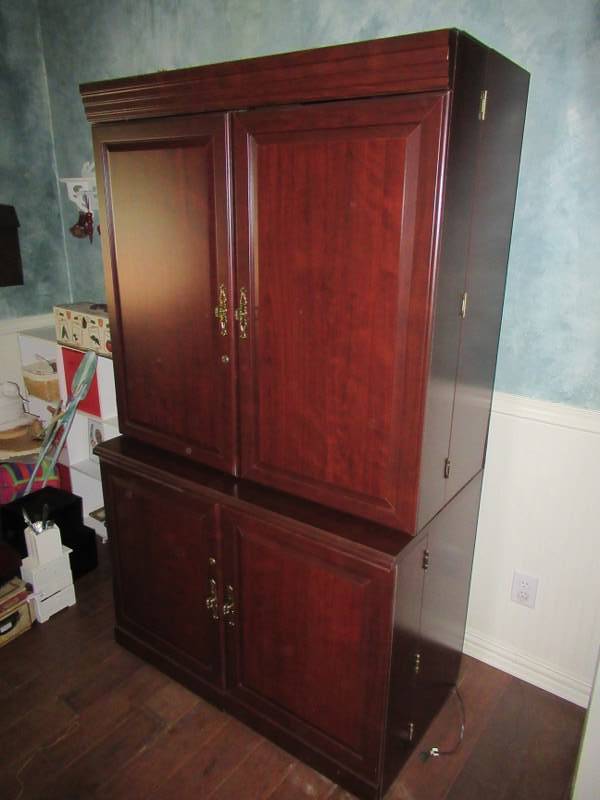 lot 249 image: FURNITURE