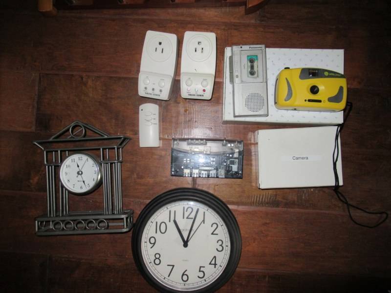 lot 259 image: ELECTRONICS
