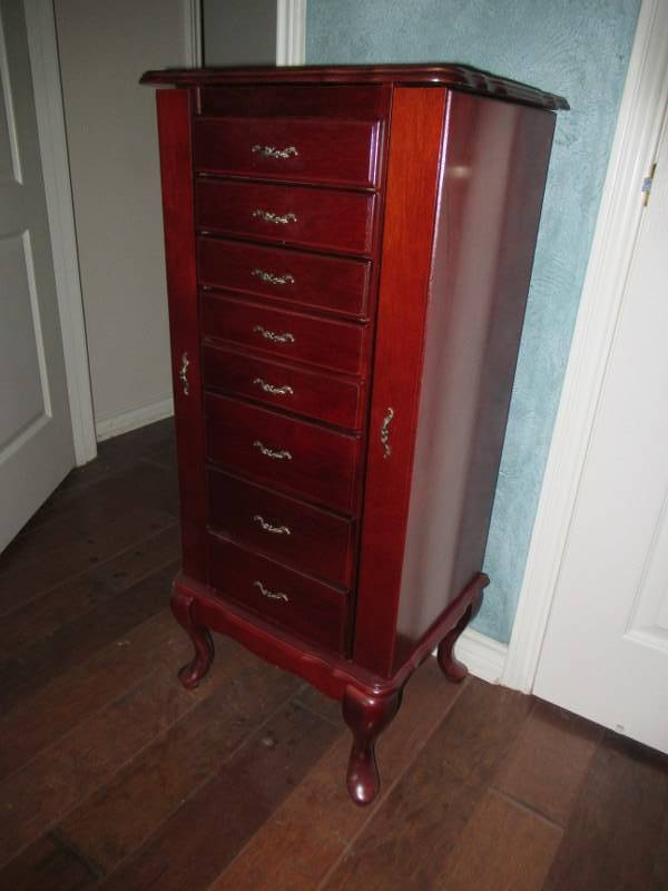 lot 260 image: FURNITURE