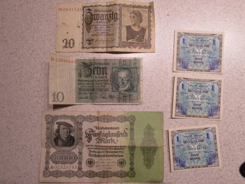 lot 340 image: GERMAN PRE-WAR AND WAR CURRENCY