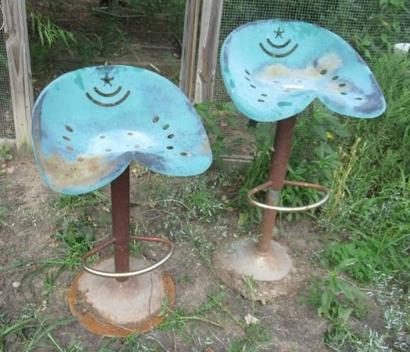 lot 9 image: HOMEMADE STOOLS