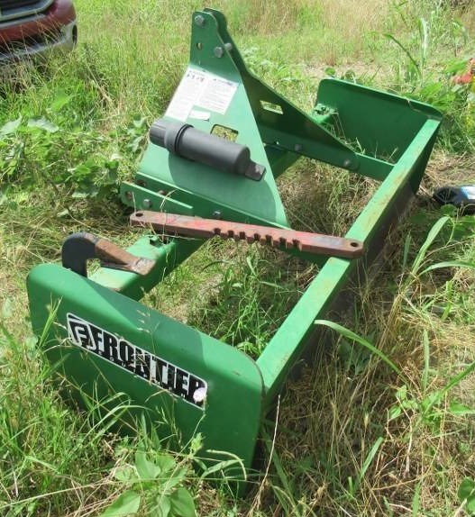 lot 12 image: FRONTIER BOX BLADEGRATER