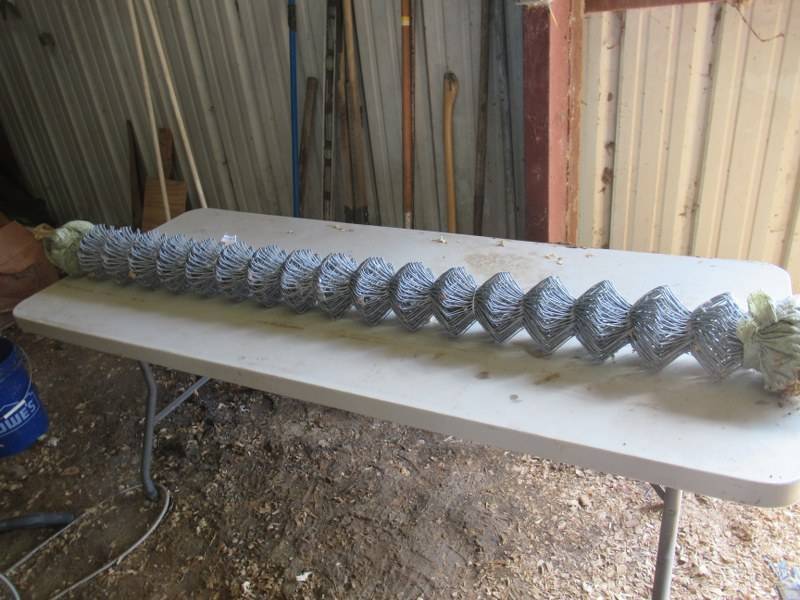 lot 16 image: FENCE