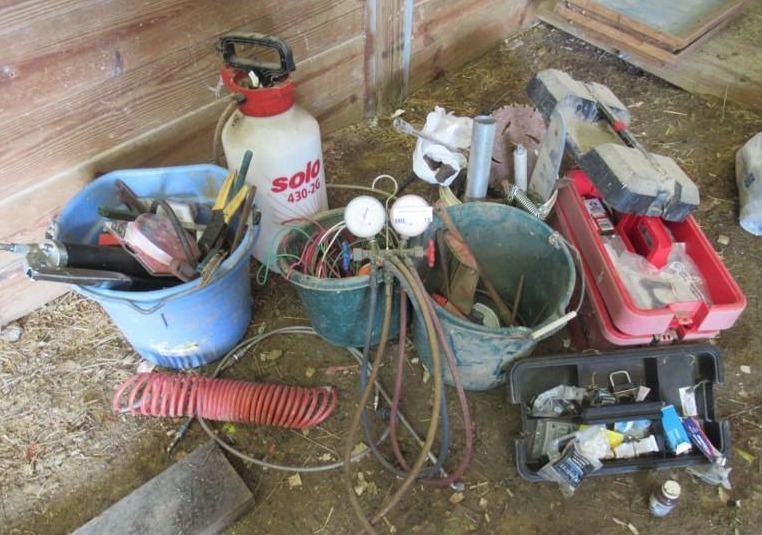 lot 18 image: TOOLS
