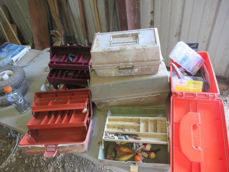 lot 36 image: TACKLE BOX