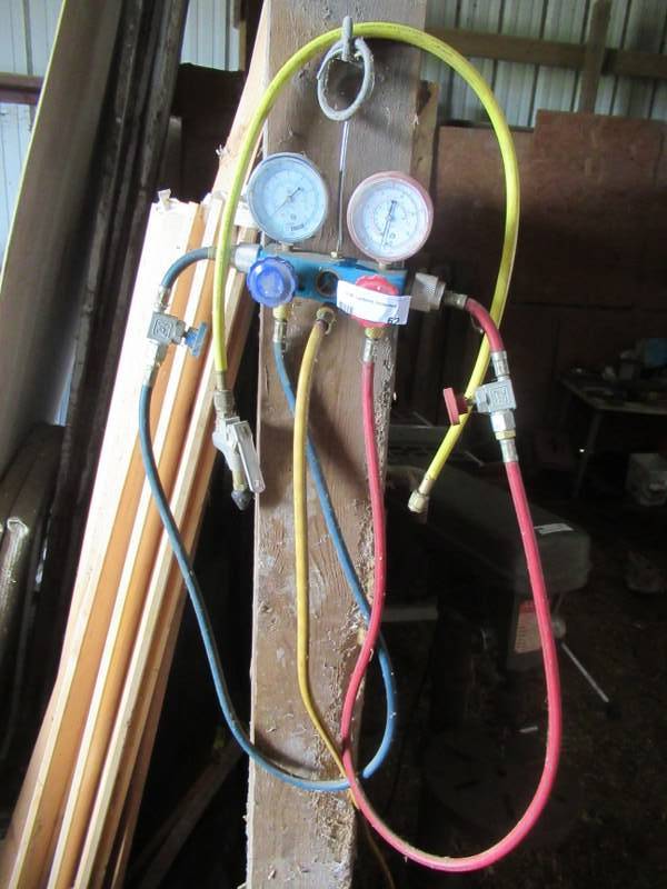 lot 62 image: GAUGES