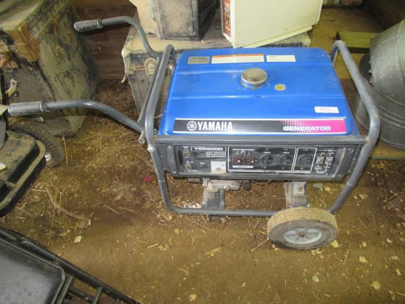 lot 85 image: YAMAHA GENERATOR