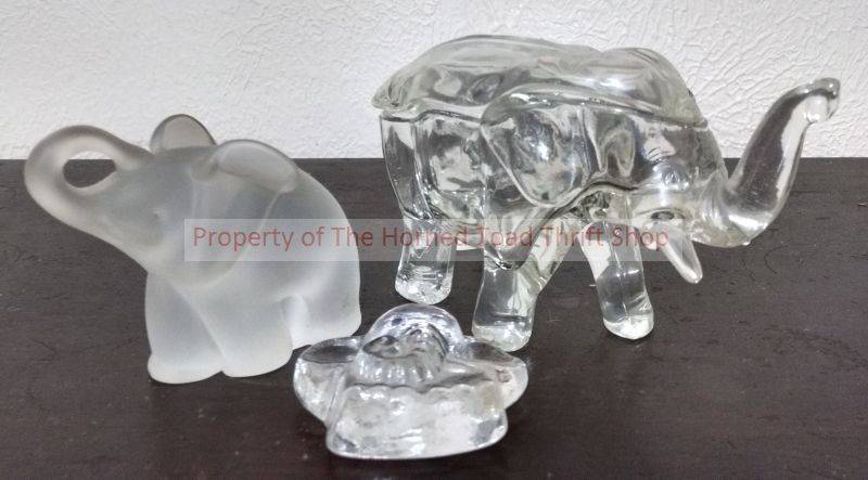 lot 38 image: Crystal and Glass Elephants