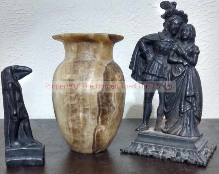 lot 59 image: Shelf Collectibles