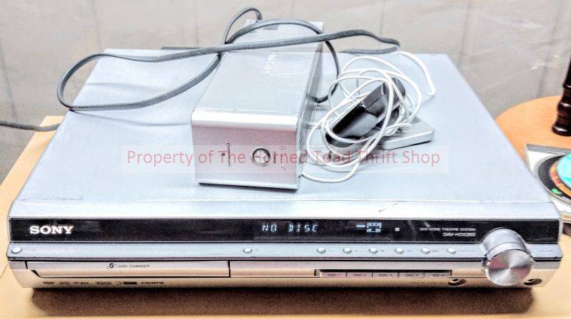 lot 92 image: DVD Home Theater System