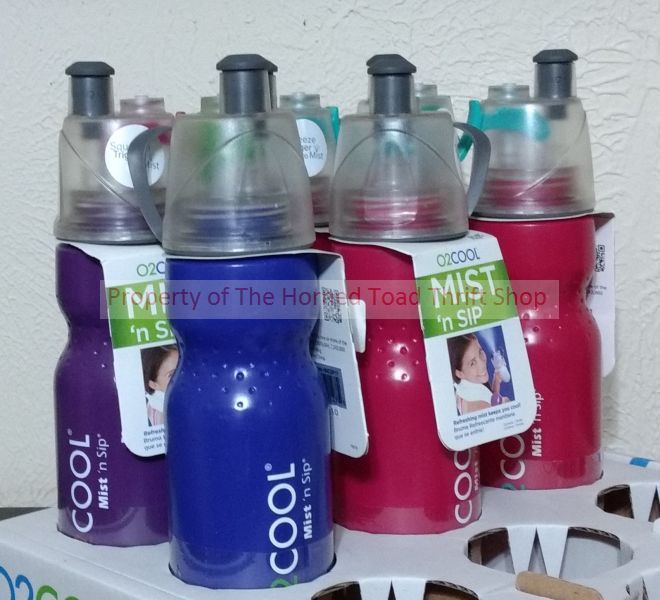 lot 102 image: O2COOL MIST n SIP Dinking Bottle.