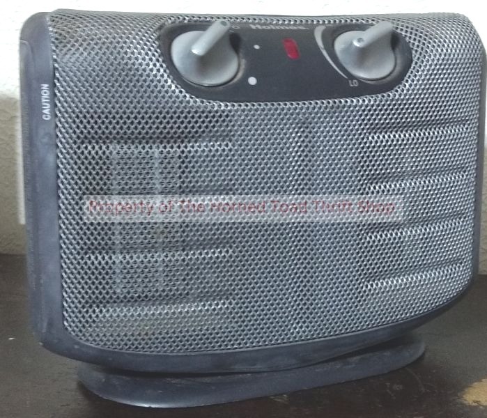 lot 104 image: Holmes Heater
