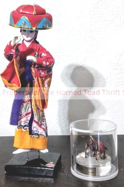 lot 109 image: Persian Cavalry Diorama and Vintage 12 Nishi & CO., LTD. Sakura Doll