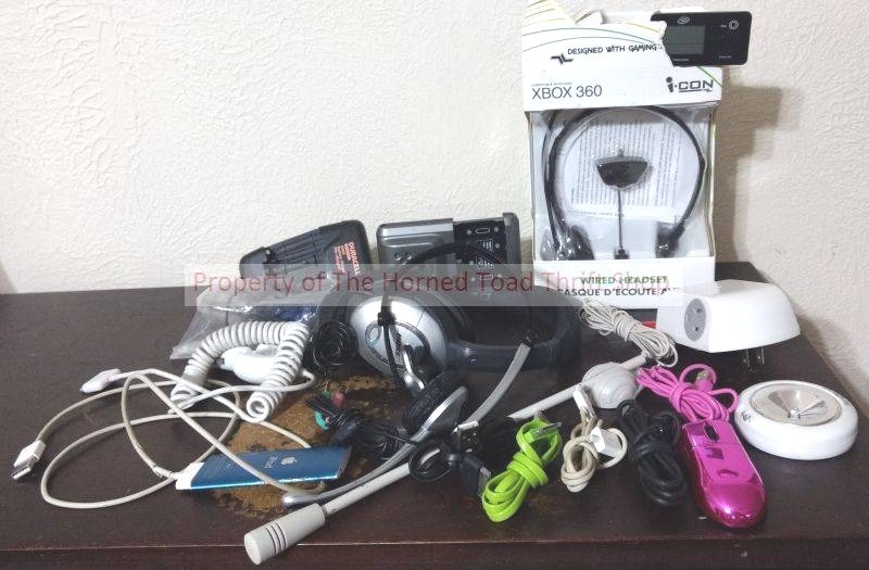 lot 116 image: Various Electronics Headphones, Ipod and More