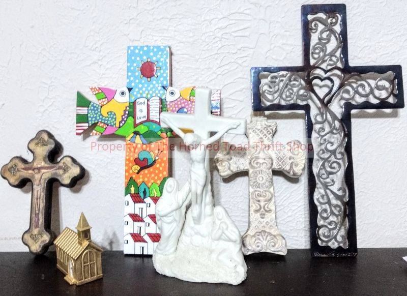 lot 140 image: Religious Items