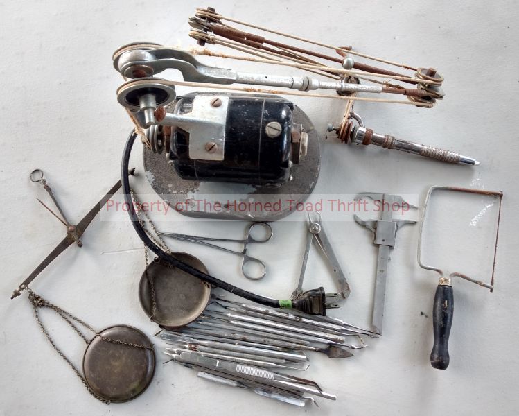 lot 142 image: Emesco Dental Drill & More