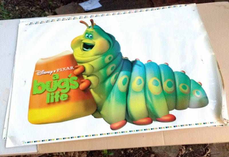lot 152 image: (5) Extra Large BUG LIFE Promotional Window Clings Walt Disney Kids Movie Insects Decor
