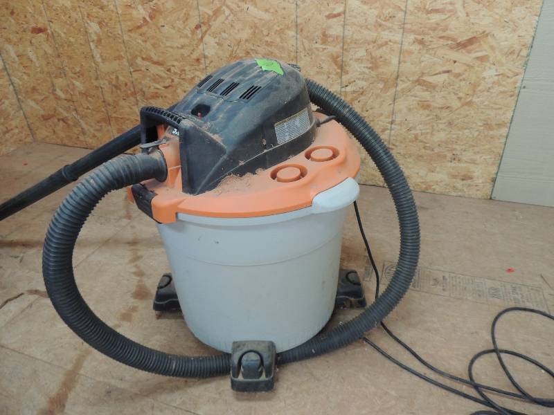 lot 10 image: Rigid wetdry vacuum 5.0 HP