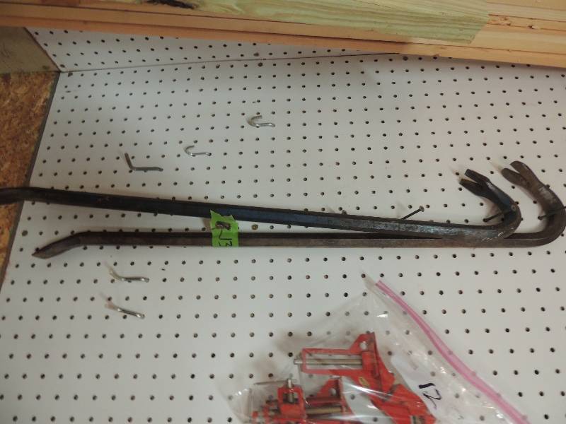 lot 13 image: 30 crowbars x 2