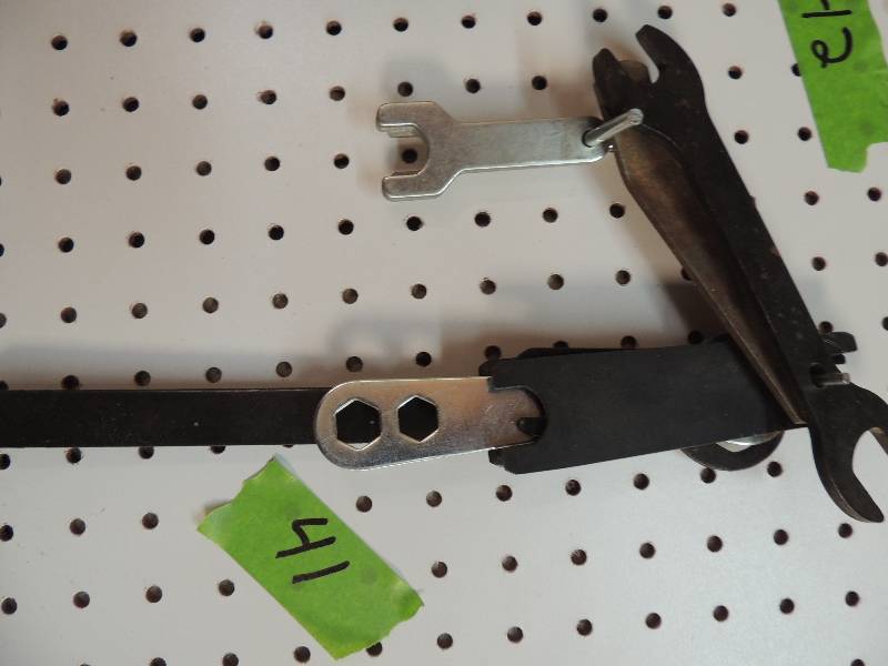 lot 41 image: Various wrenches x 9