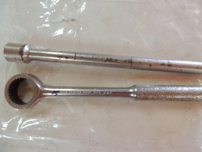 lot 57 image: 12  12 drive extension,  groove catcher