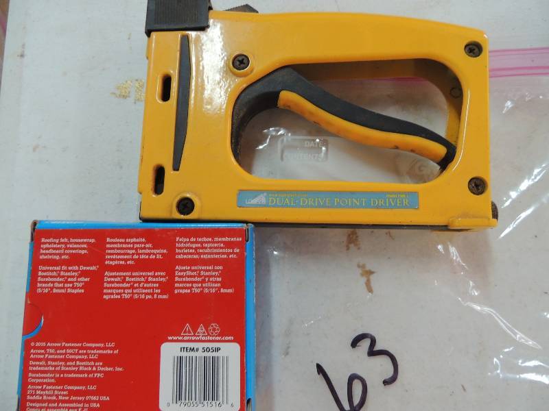 lot 63 image: Arrow T-50 staples 516 1000 staples in box dual drive point drivers