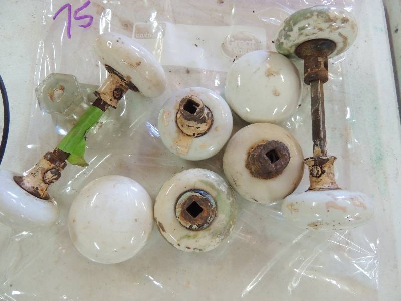 lot 75 image: Vintage antique porcelain door knobs x 9
