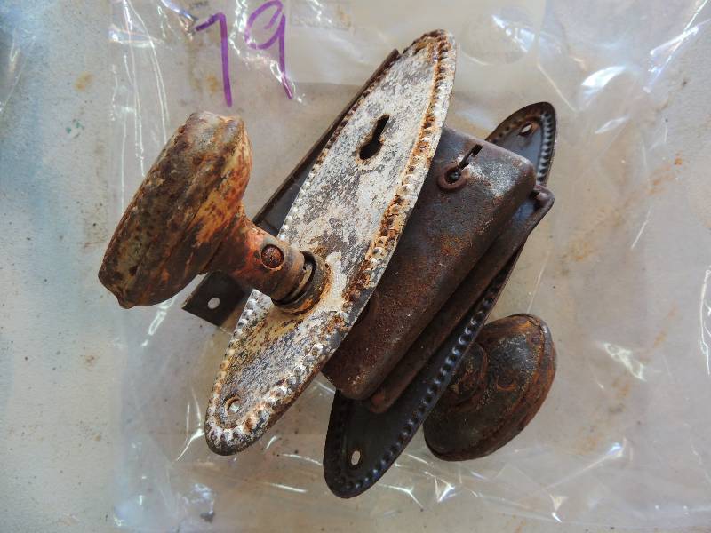 lot 79 image: Vintage door knobs with lock plates